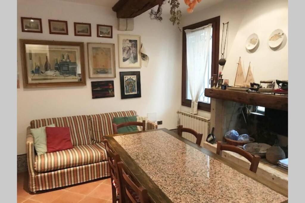 Appartamento Tipico Con Corte Privata เวนิส ภายนอก รูปภาพ